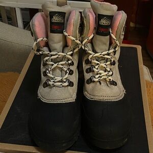 Itasca Winter Boots - Black and Gray with Pink Accents